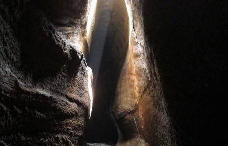 Grotta di Serracozzo Etna
